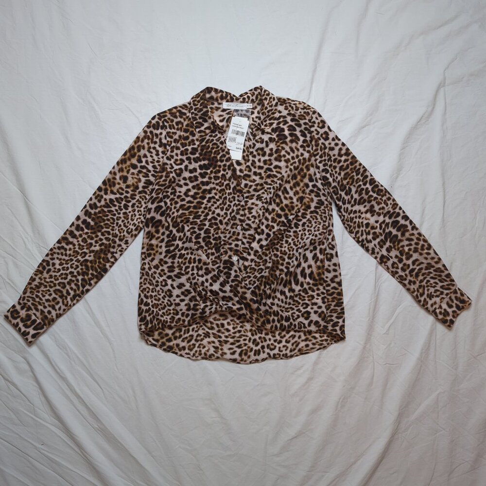 All in Favor Cheetah Print Button Down Shirt, Size Small